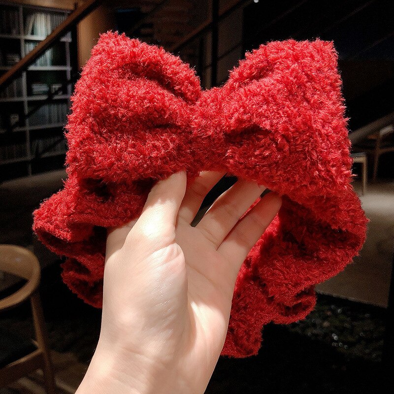 red big bow